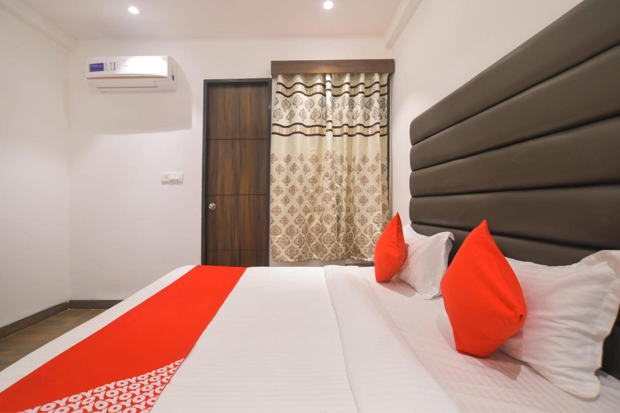 Hotel O Rudraksh Индаур Экстерьер фото