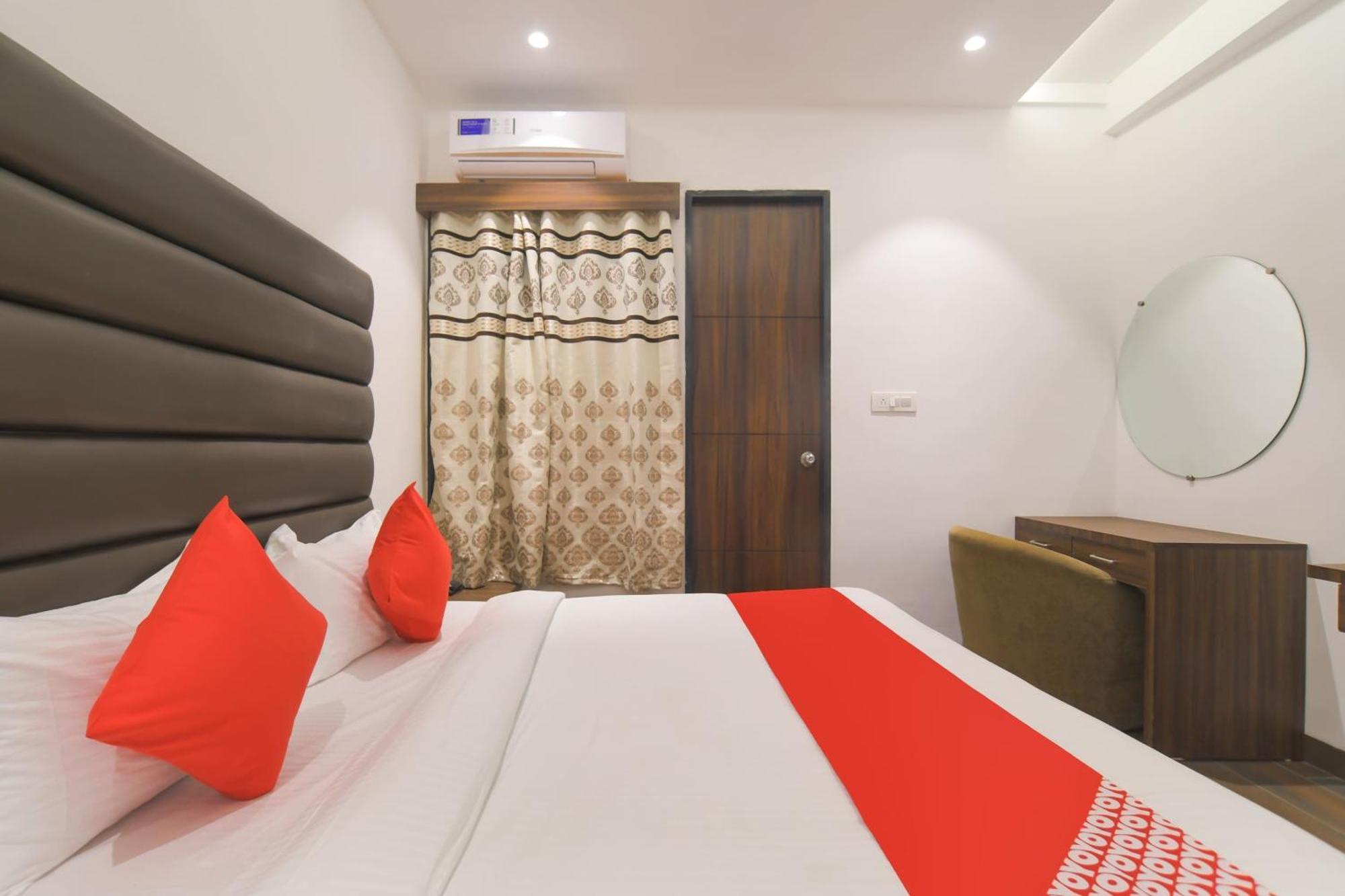 Hotel O Rudraksh Индаур Экстерьер фото