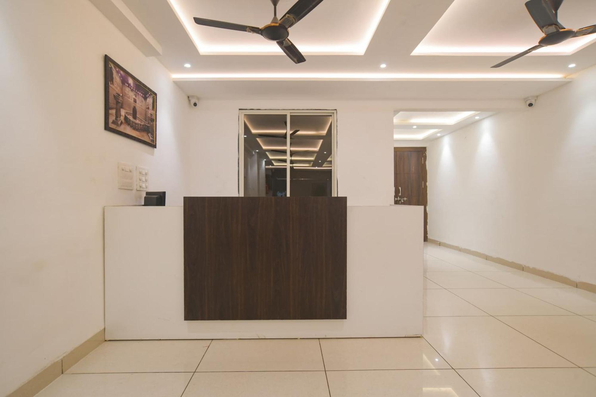 Hotel O Rudraksh Индаур Экстерьер фото
