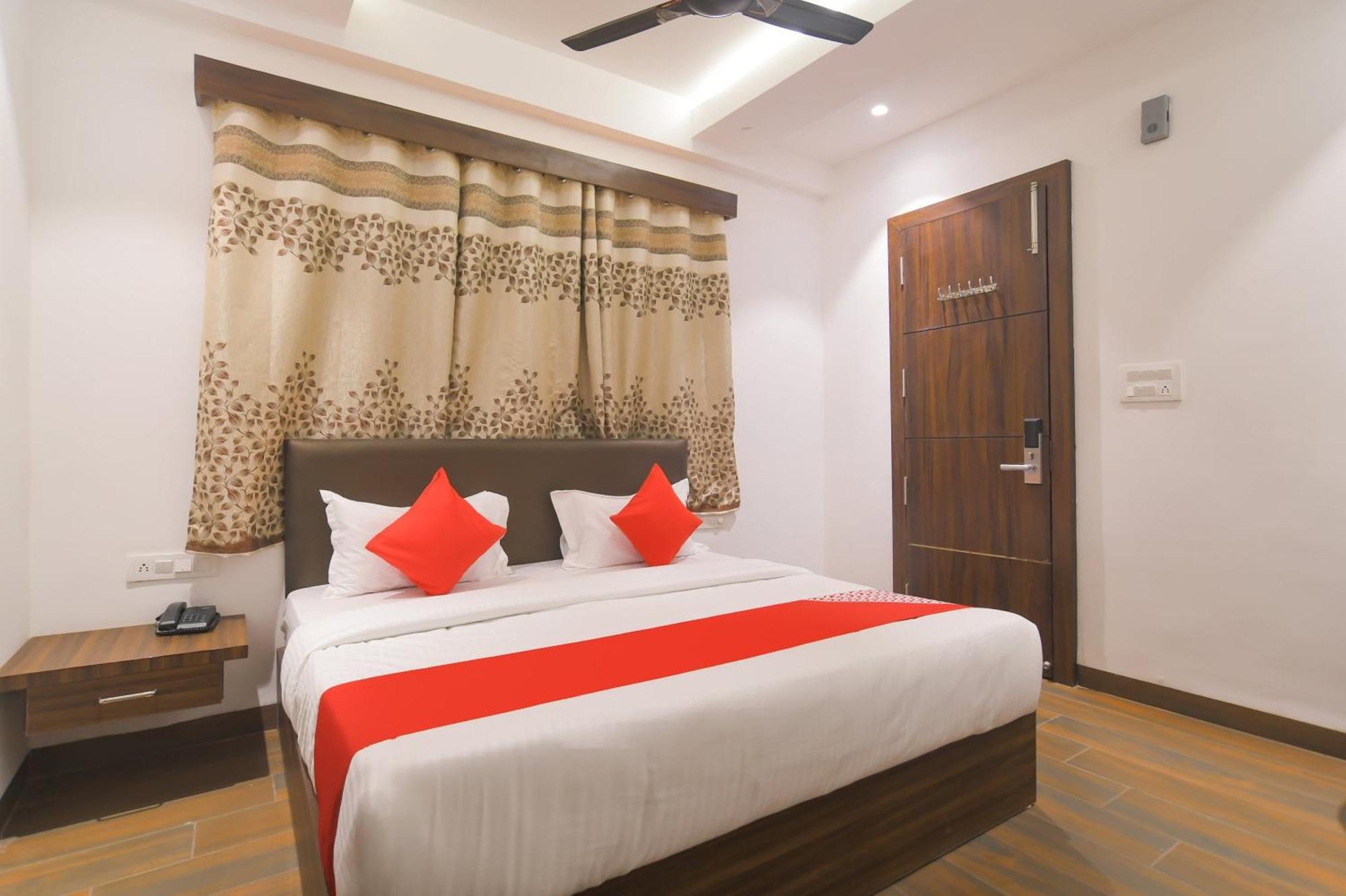 Hotel O Rudraksh Индаур Экстерьер фото