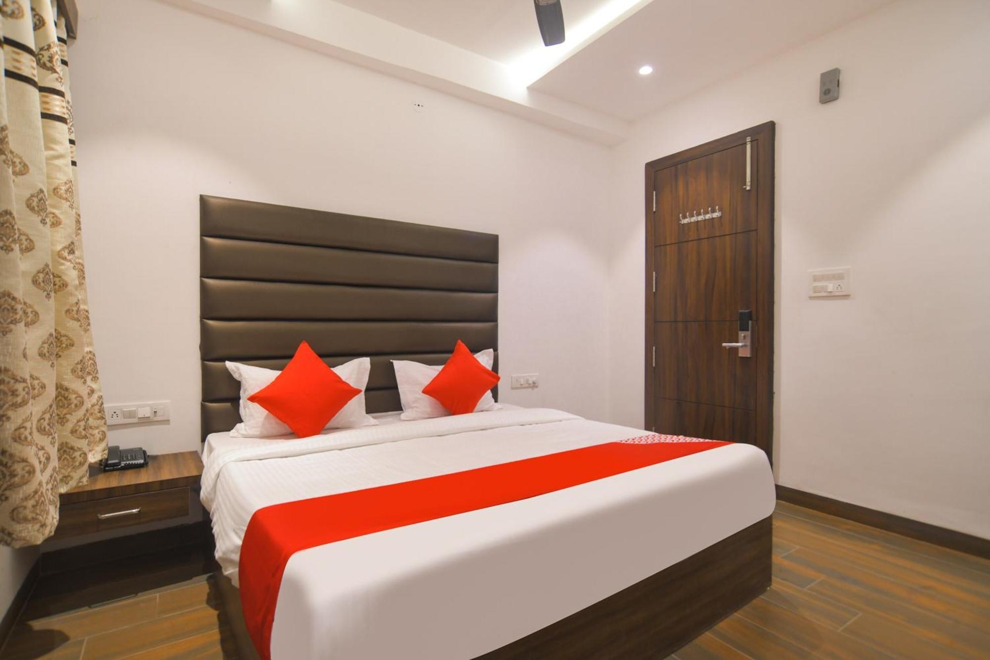 Hotel O Rudraksh Индаур Экстерьер фото